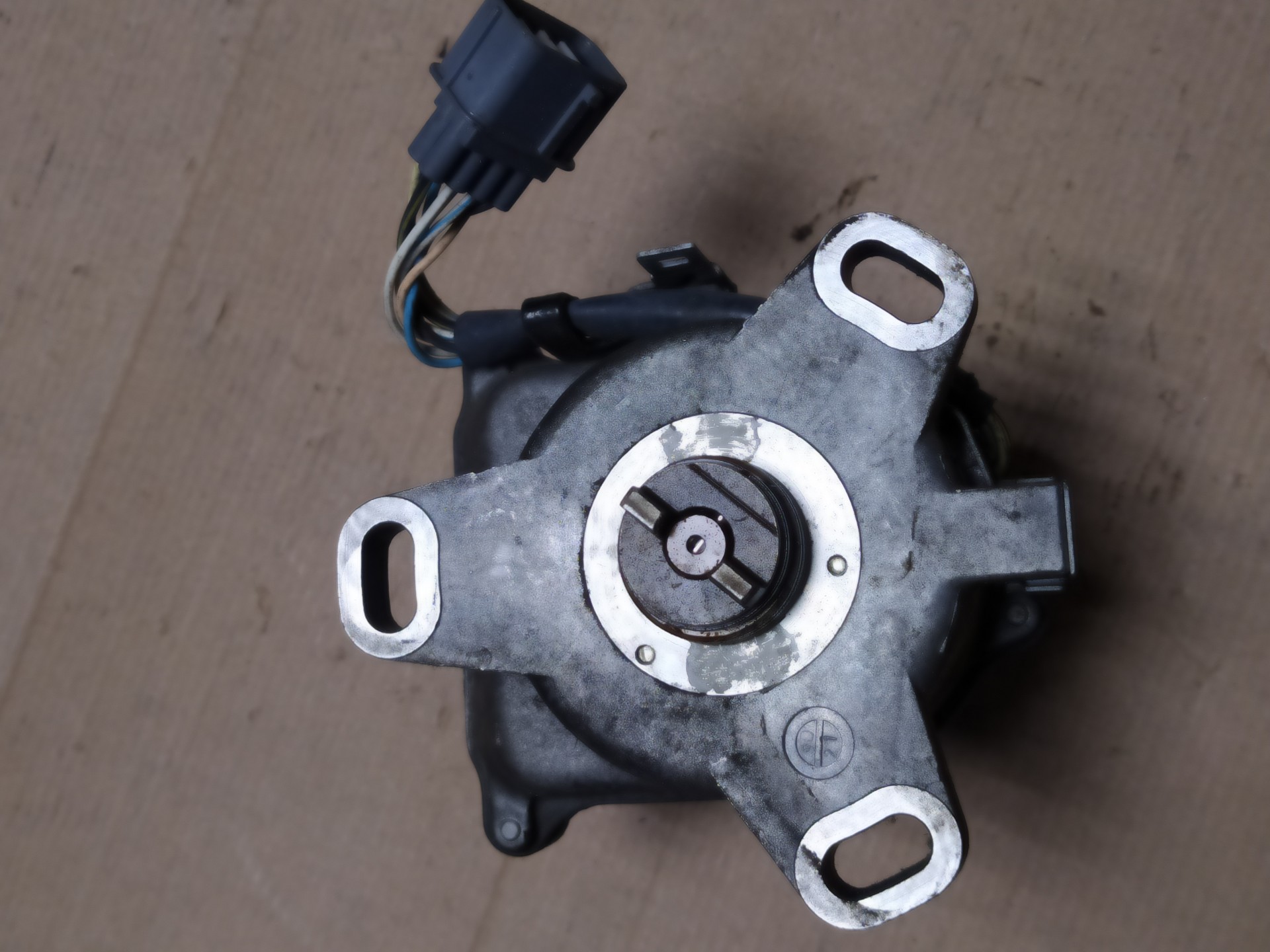 Купить Трамблер Хонда Срв Рд1 В20в