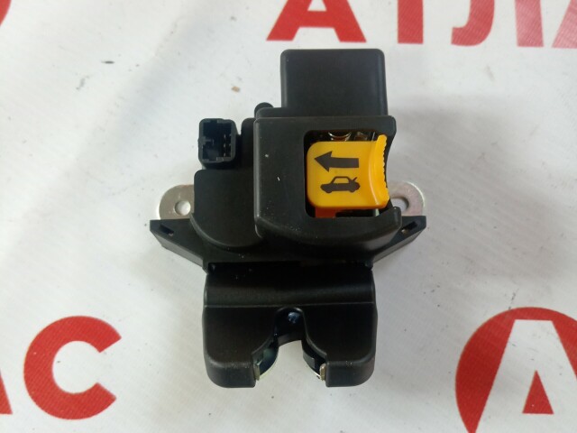 Замок багажника KIA Rio 