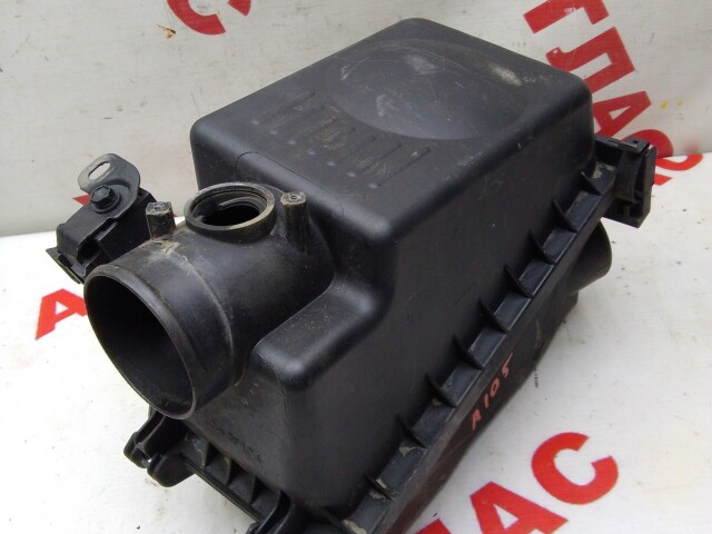 Корпус воздушного фильтра TOYOTA Corolla 3ZZ-FE