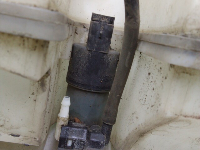 Бачок омывателя RENAULT Sandero Stepway 