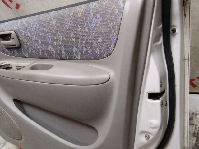 Дверь TOYOTA Corolla Spacio 