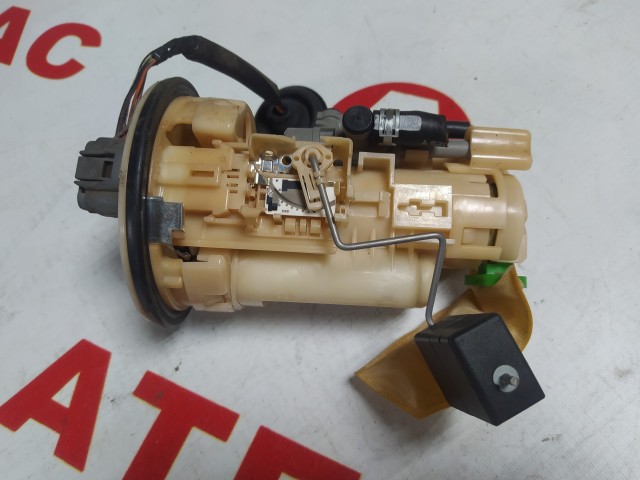 Бензонасос TOYOTA Ist 