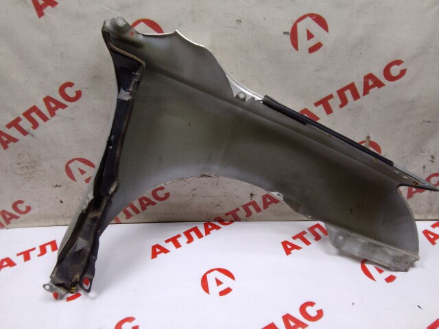 Крыло TOYOTA Avensis 