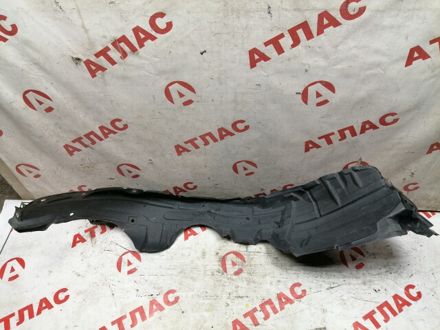 Подкрылок TOYOTA Ist 