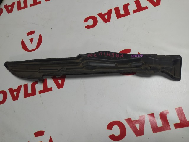 Пыльник крыла TOYOTA Premio 