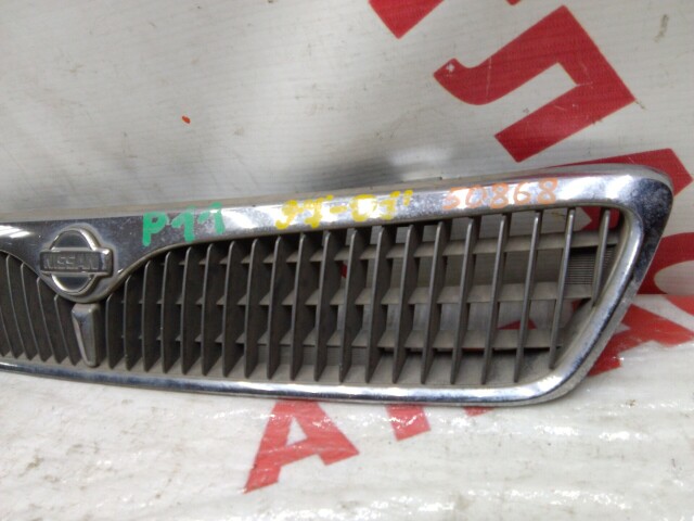 Решетка радиатора NISSAN Primera 