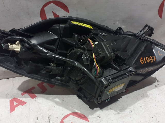 Фара TOYOTA Vitz 