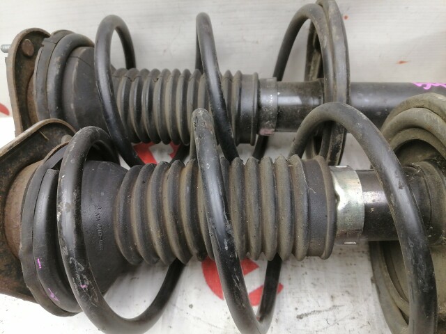 Стойка TOYOTA Corolla 