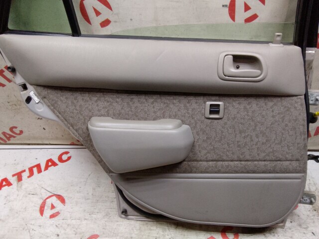Дверь TOYOTA Corolla 