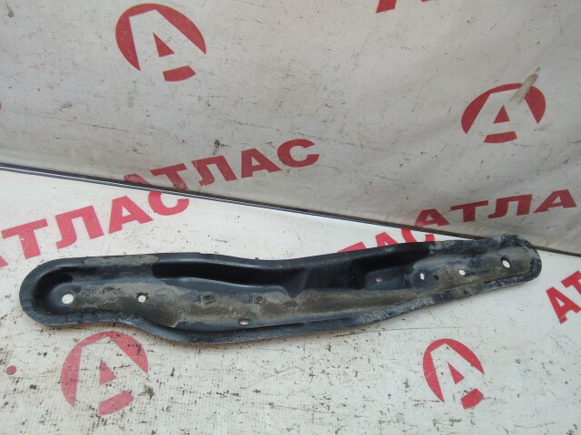 Крепление балки RENAULT Duster 