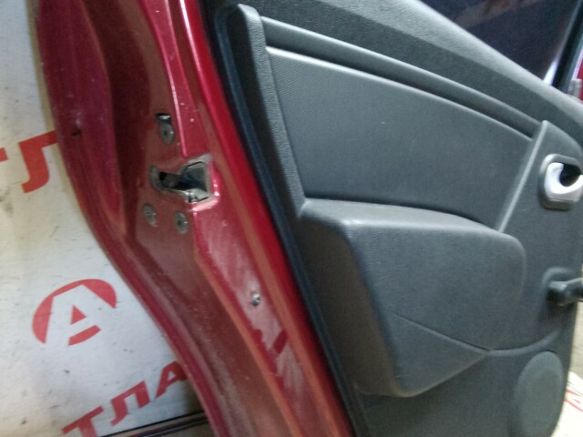 Дверь RENAULT Sandero Stepway 