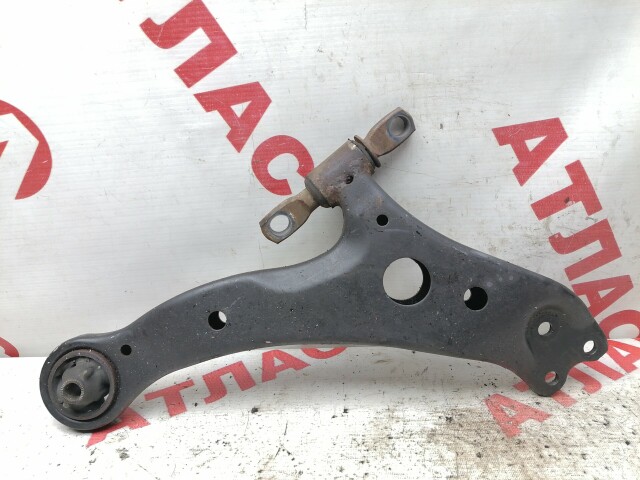 Рычаг TOYOTA Camry 