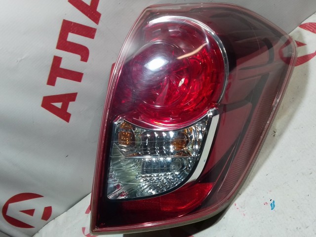 Стоп TOYOTA Ractis 