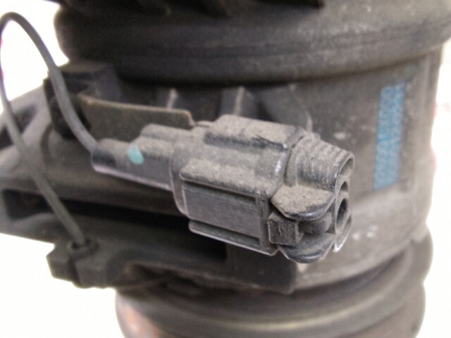 Компрессор кондиционера NISSAN Serena QR20-DE