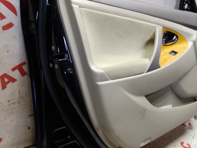 Дверь TOYOTA Camry 