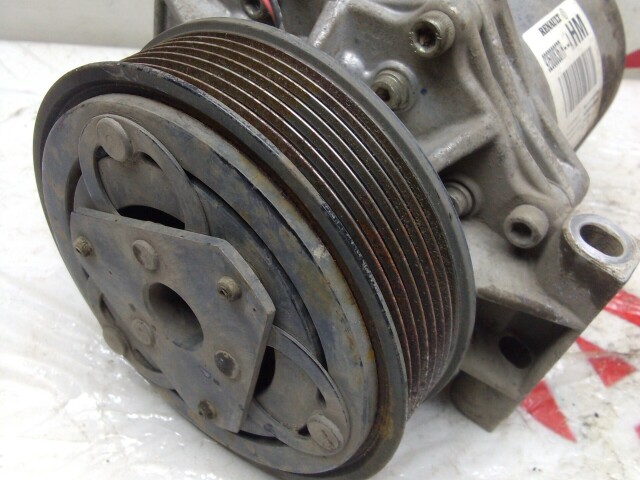 Компрессор кондиционера RENAULT Duster H4M