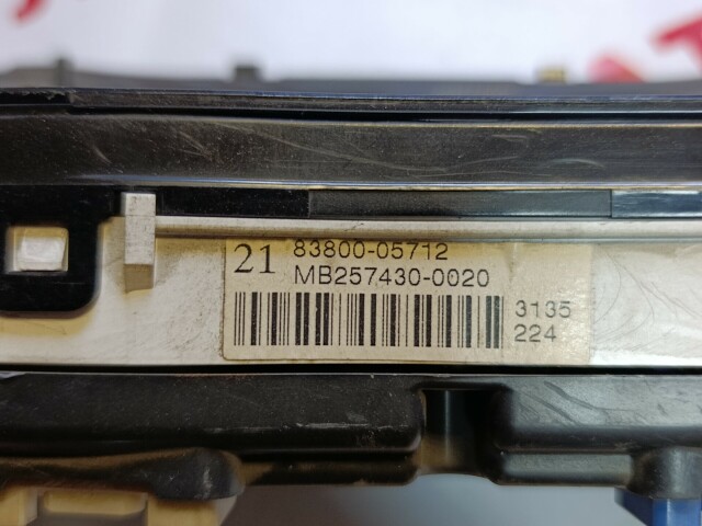 Щиток приборов TOYOTA Avensis 1ZZ-FE