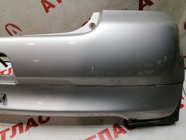 Бампер задний TOYOTA Vitz 