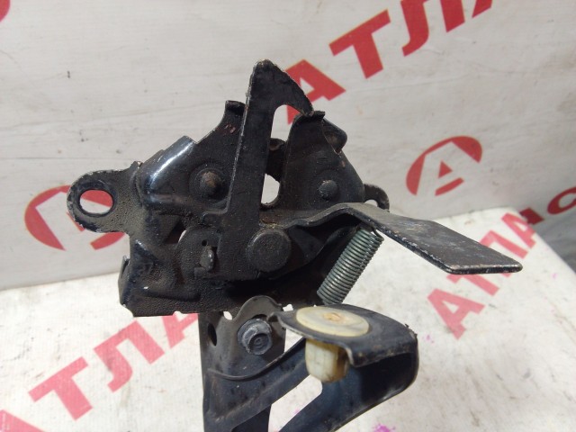 Замок капота TOYOTA Camry 