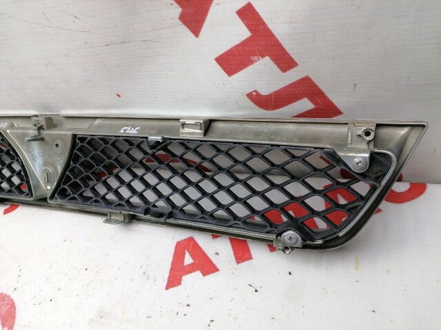 Решетка радиатора MITSUBISHI Galant Fortis 