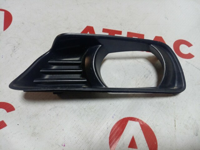 Оправа туманки TOYOTA Camry 