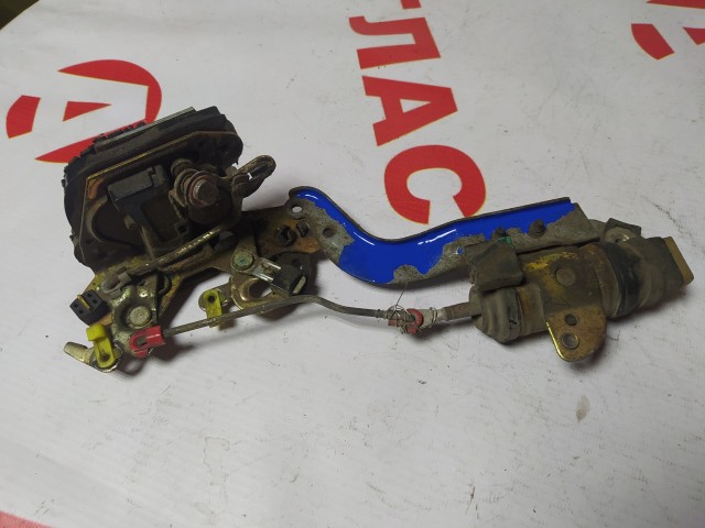 Замок двери TOYOTA Sprinter 