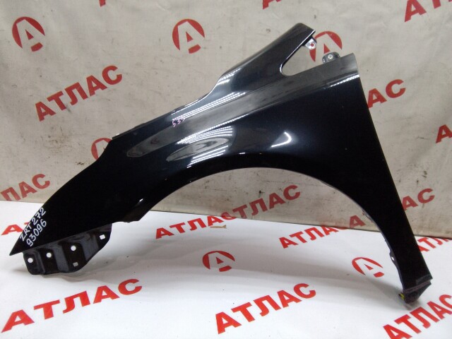 Крыло TOYOTA Avensis 