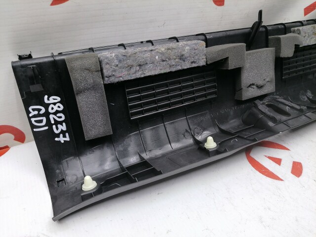 Накладка замка багажника HONDA Fit 