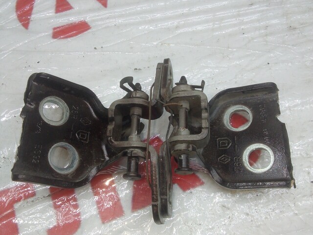 Кронштейны двери RENAULT Duster 