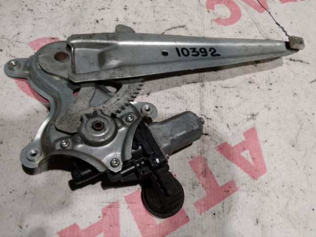 Стеклоподъемник TOYOTA Vitz 