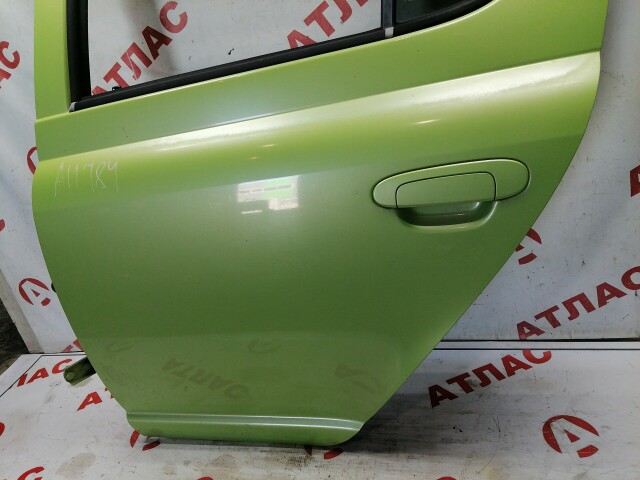 Дверь TOYOTA Vitz 