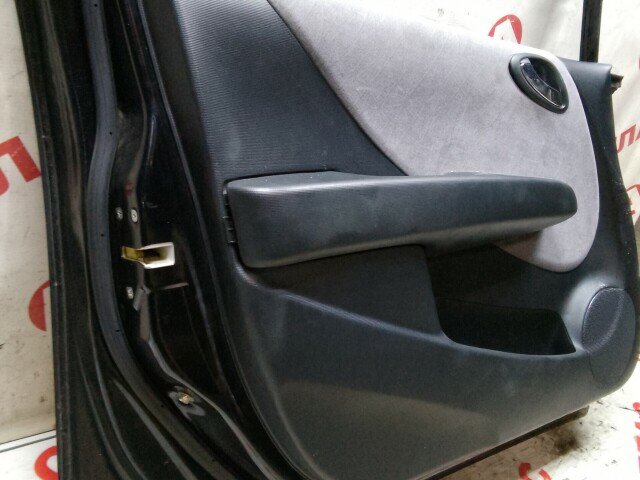 Дверь HONDA Fit 