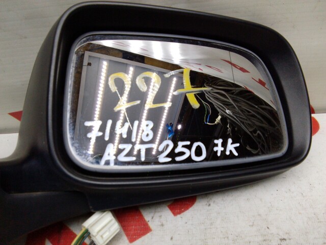 Зеркало TOYOTA Avensis 