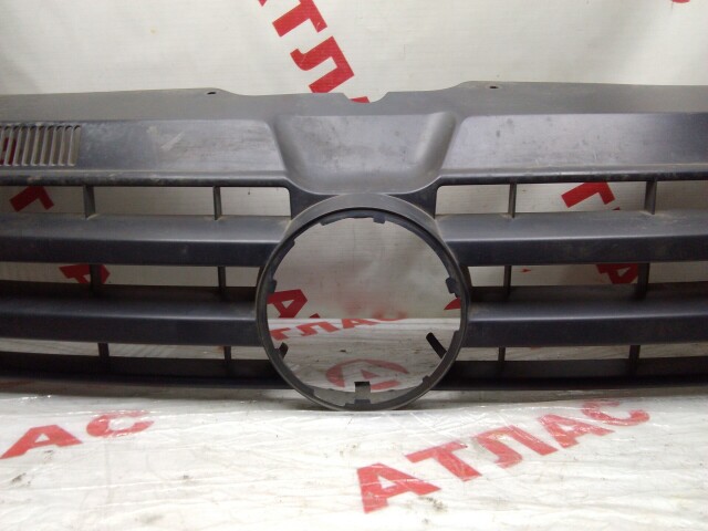 Решетка радиатора VOLKSWAGEN Transporter 