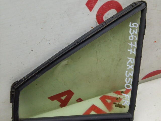 Треугольник (стекло)  LEXUS 