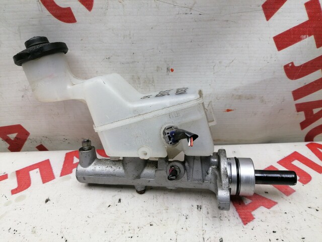 Главный тормозной цилиндр TOYOTA Corolla 