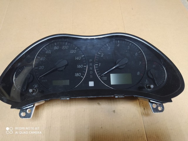 Щиток приборов TOYOTA Avensis 