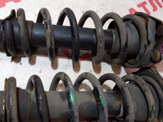 Стойка TOYOTA Avensis 