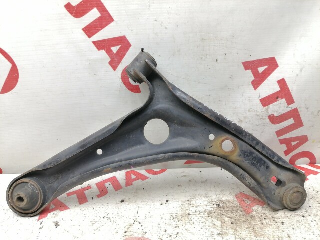 Рычаг TOYOTA Ist 