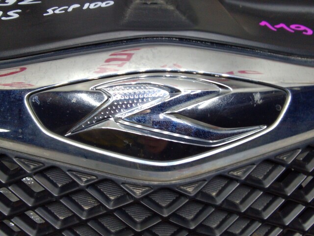 Решетка радиатора TOYOTA Ractis 