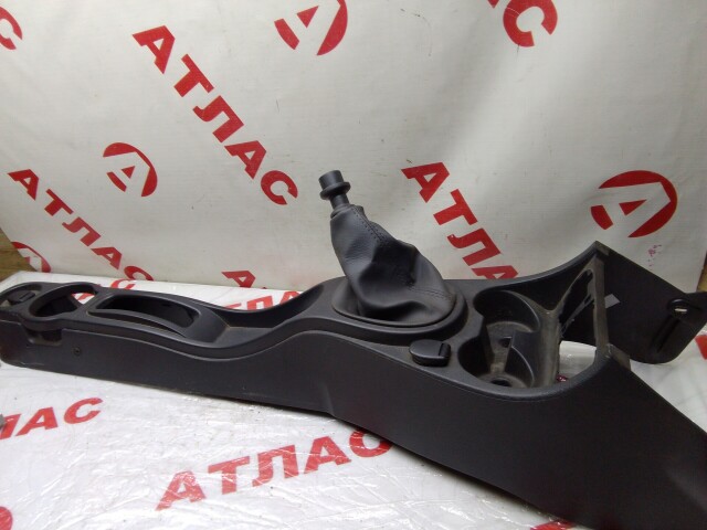 Консоль между сиденьями RENAULT Duster 