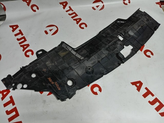 Накладка на радиатор TOYOTA Avensis 