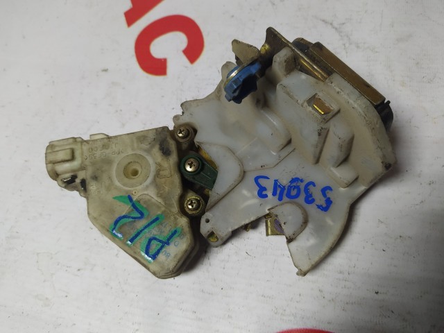 Замок двери NISSAN Primera 