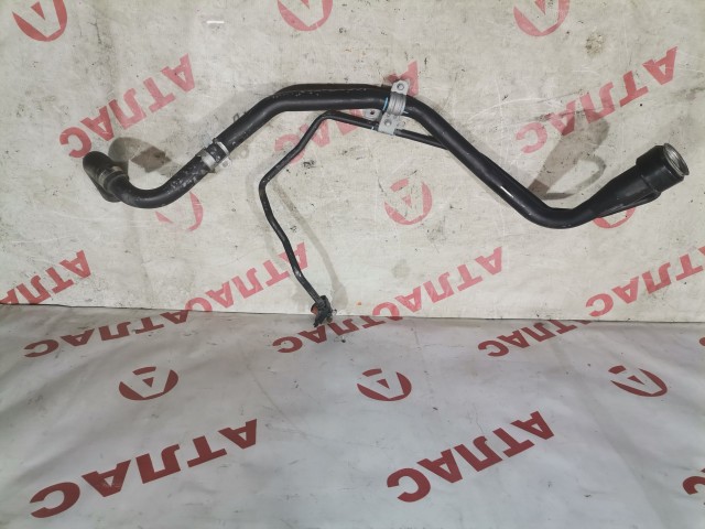 Горловина бензобака TOYOTA Avensis 