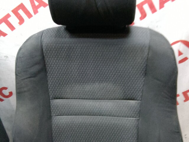 Сиденье TOYOTA Avensis 
