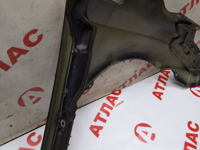 Крыло TOYOTA Avensis 