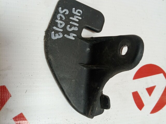 Брызговик TOYOTA Vitz 