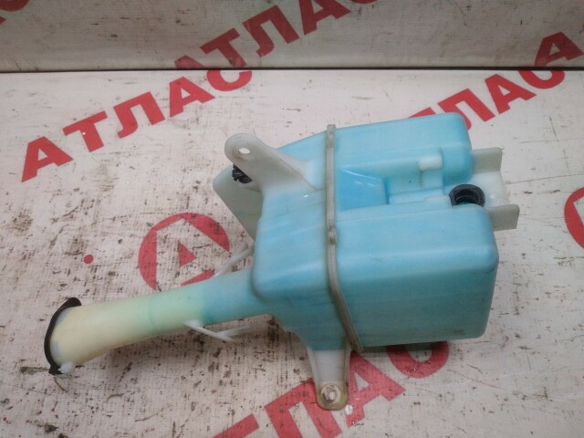 Бачок омывателя TOYOTA Corolla 