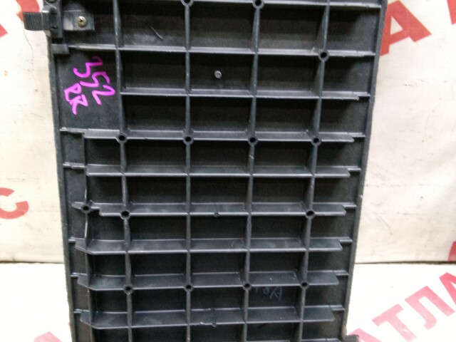 Обшивка багажника TOYOTA FunCargo 