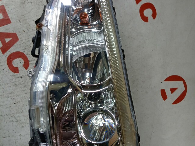 Фара MITSUBISHI RVR 